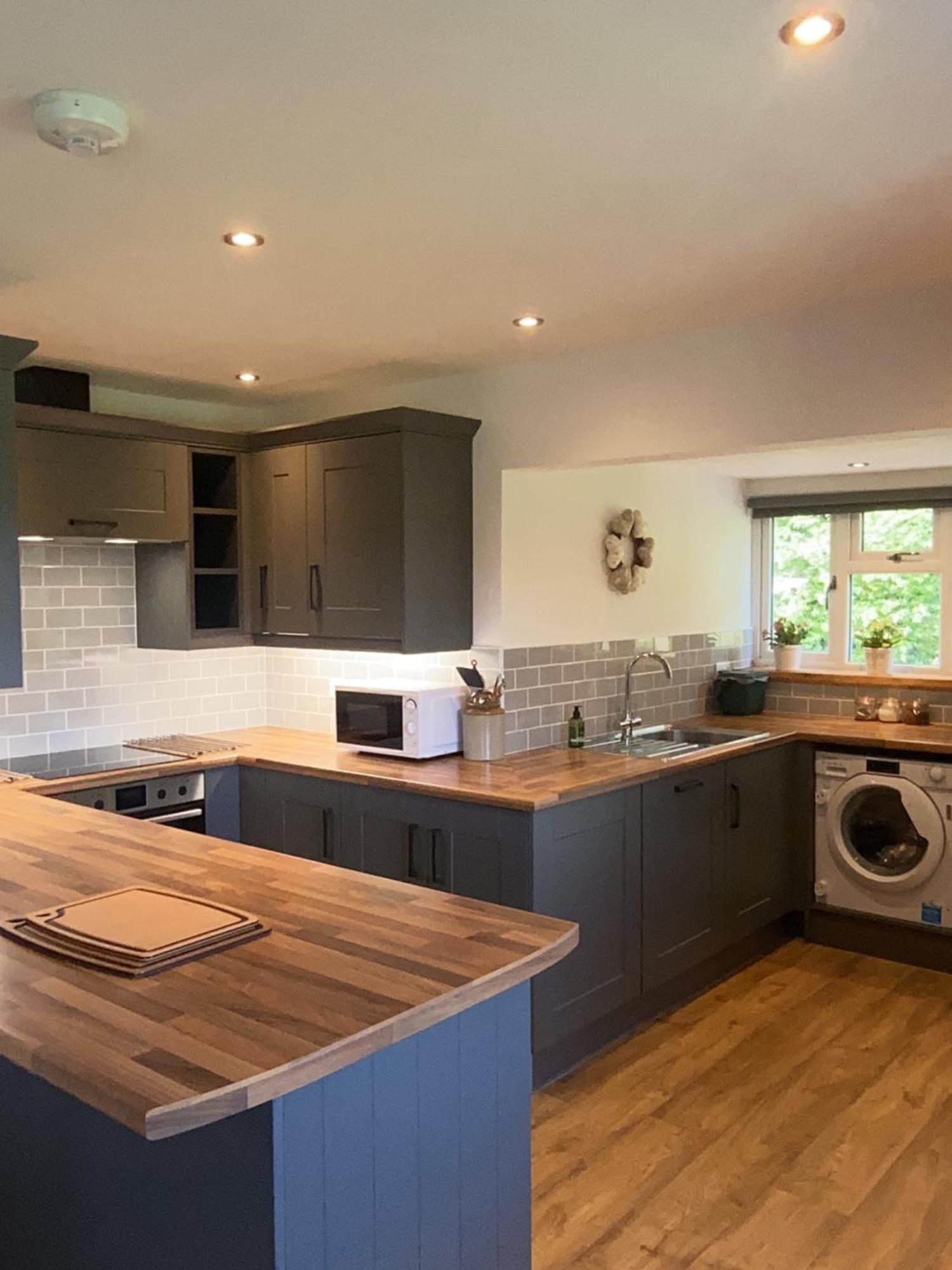 3 Bedroom Bungalow In Llanrhaeadr Ym Освестрі Екстер'єр фото