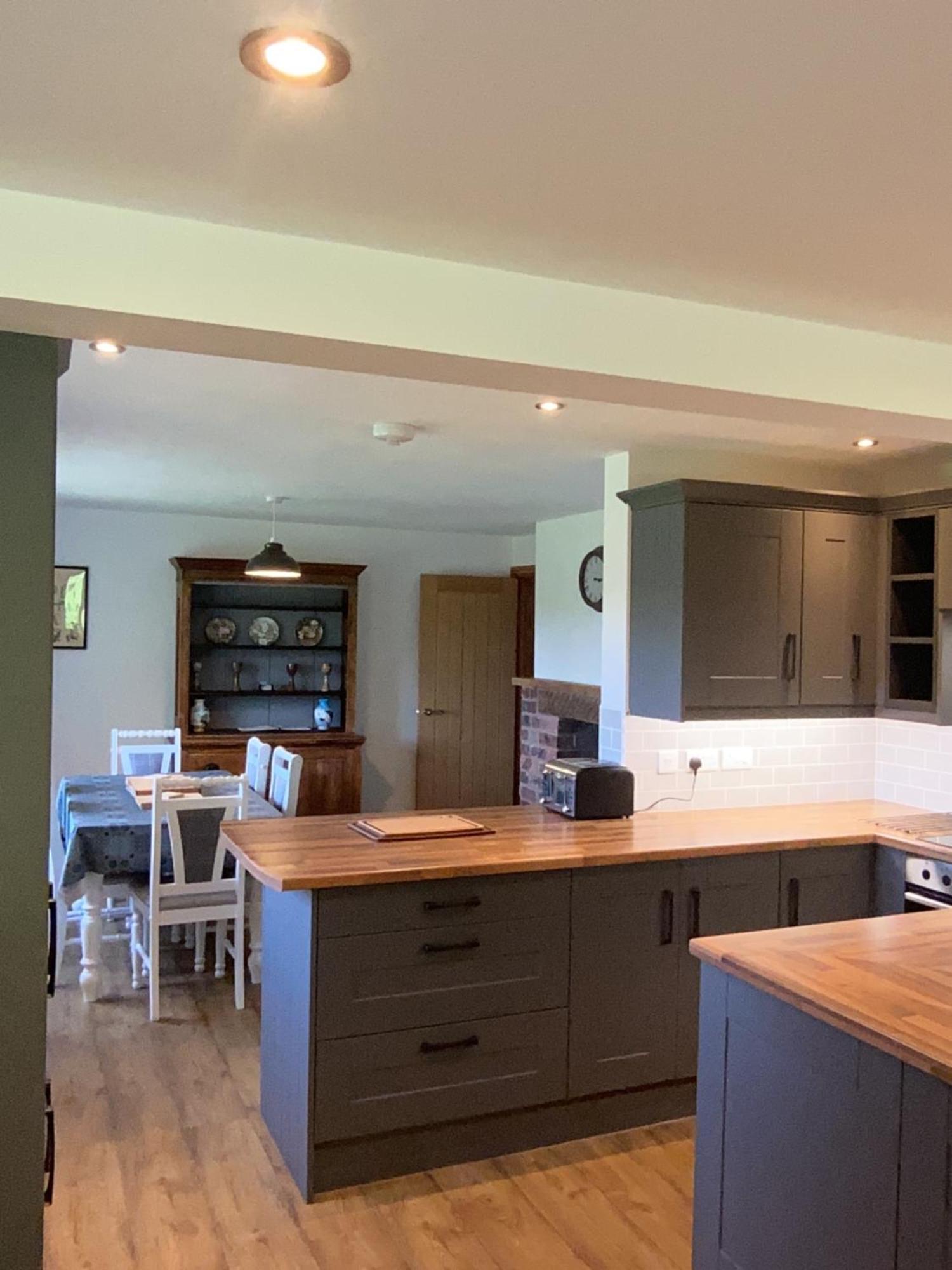 3 Bedroom Bungalow In Llanrhaeadr Ym Освестрі Екстер'єр фото